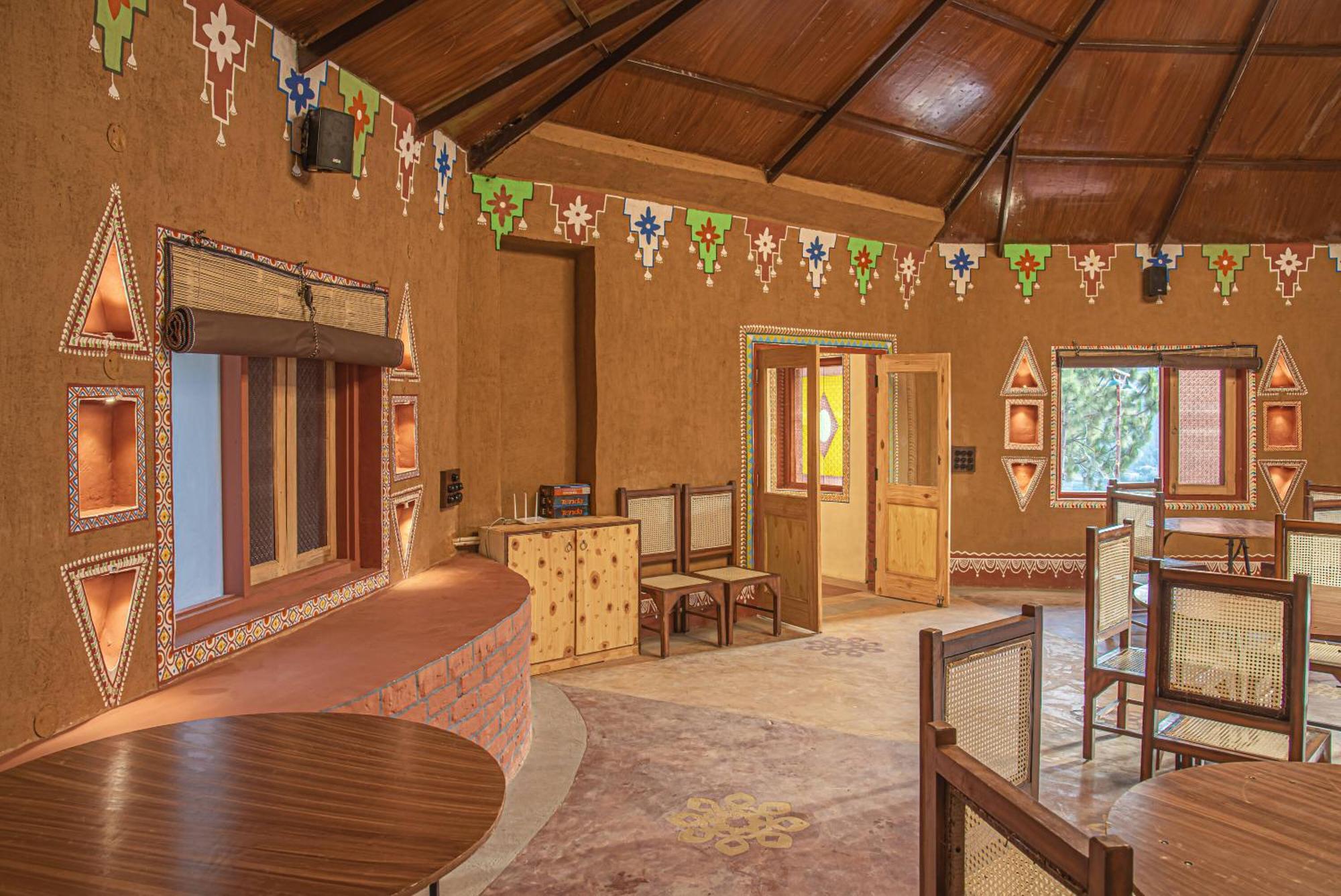 Hotel A Kasauli Ggaon By Echor Extérieur photo