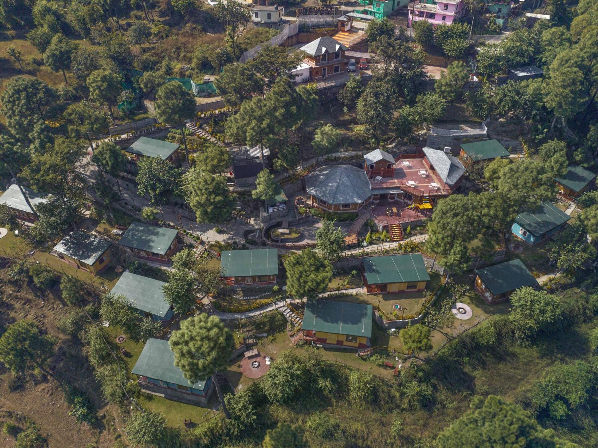 Hotel A Kasauli Ggaon By Echor Extérieur photo