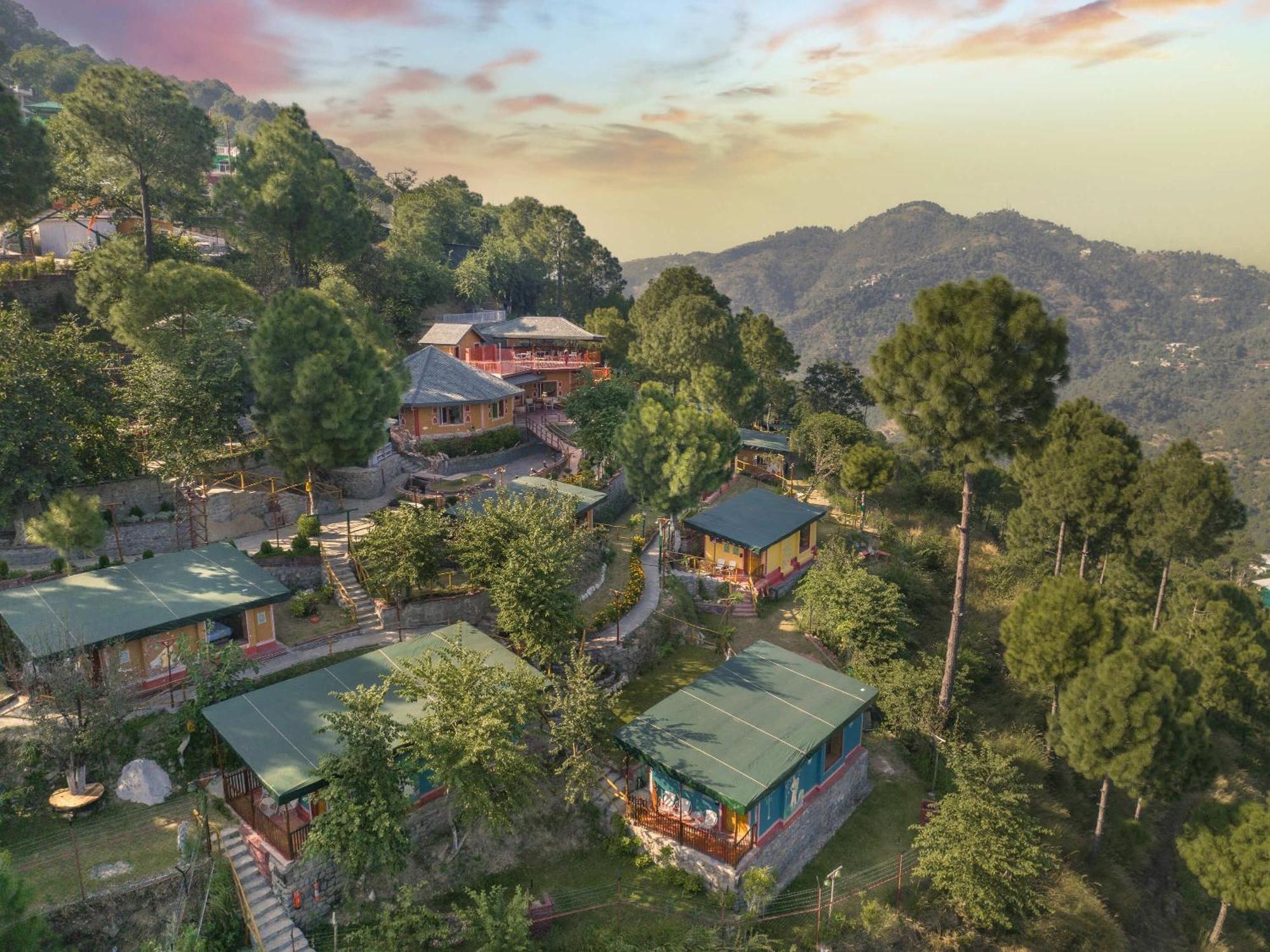 Hotel A Kasauli Ggaon By Echor Extérieur photo