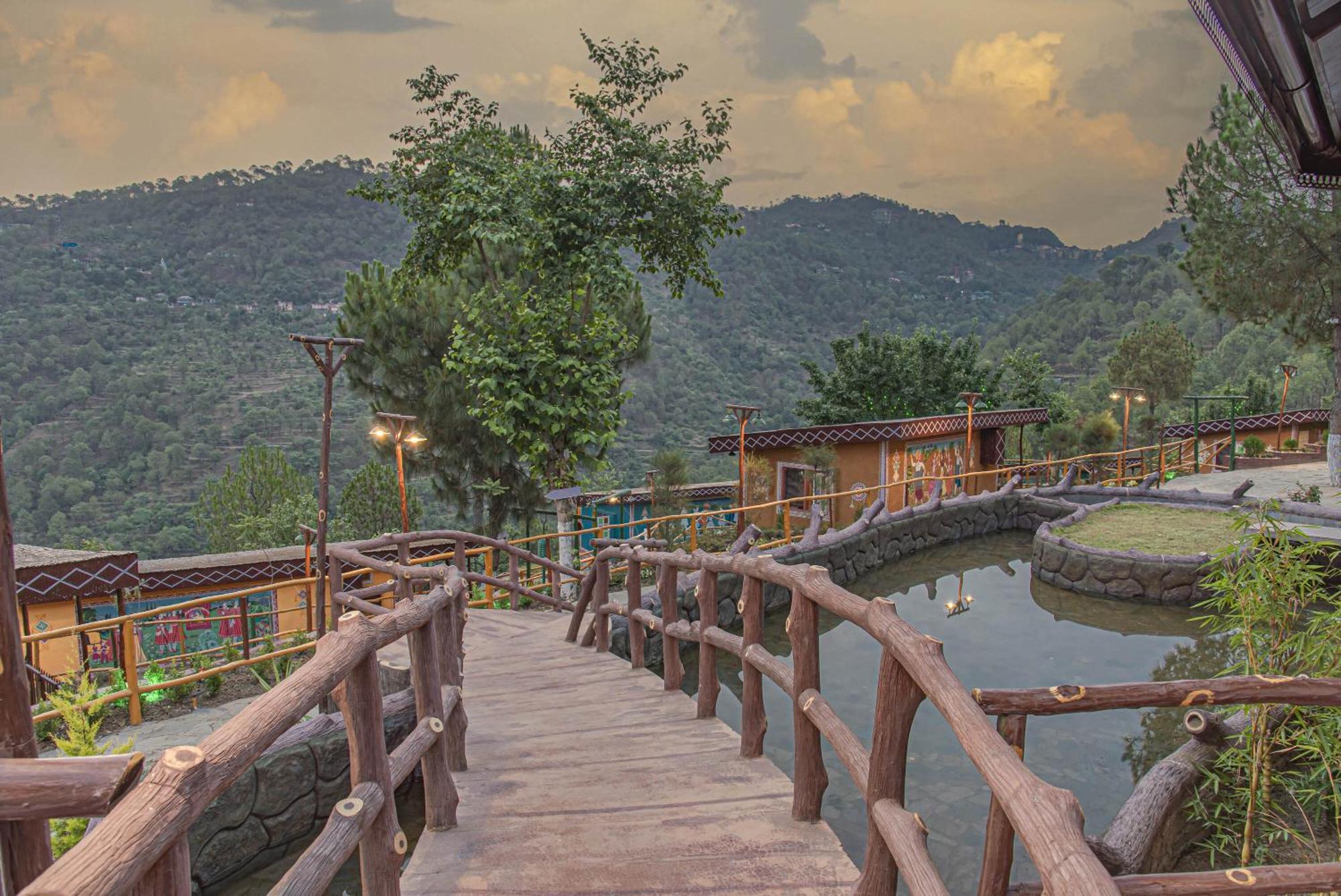 Hotel A Kasauli Ggaon By Echor Extérieur photo
