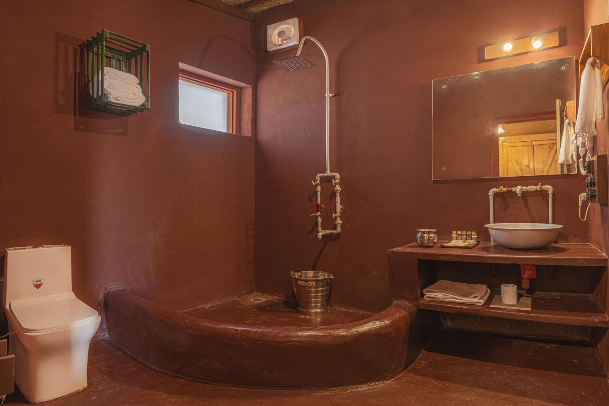Hotel A Kasauli Ggaon By Echor Extérieur photo