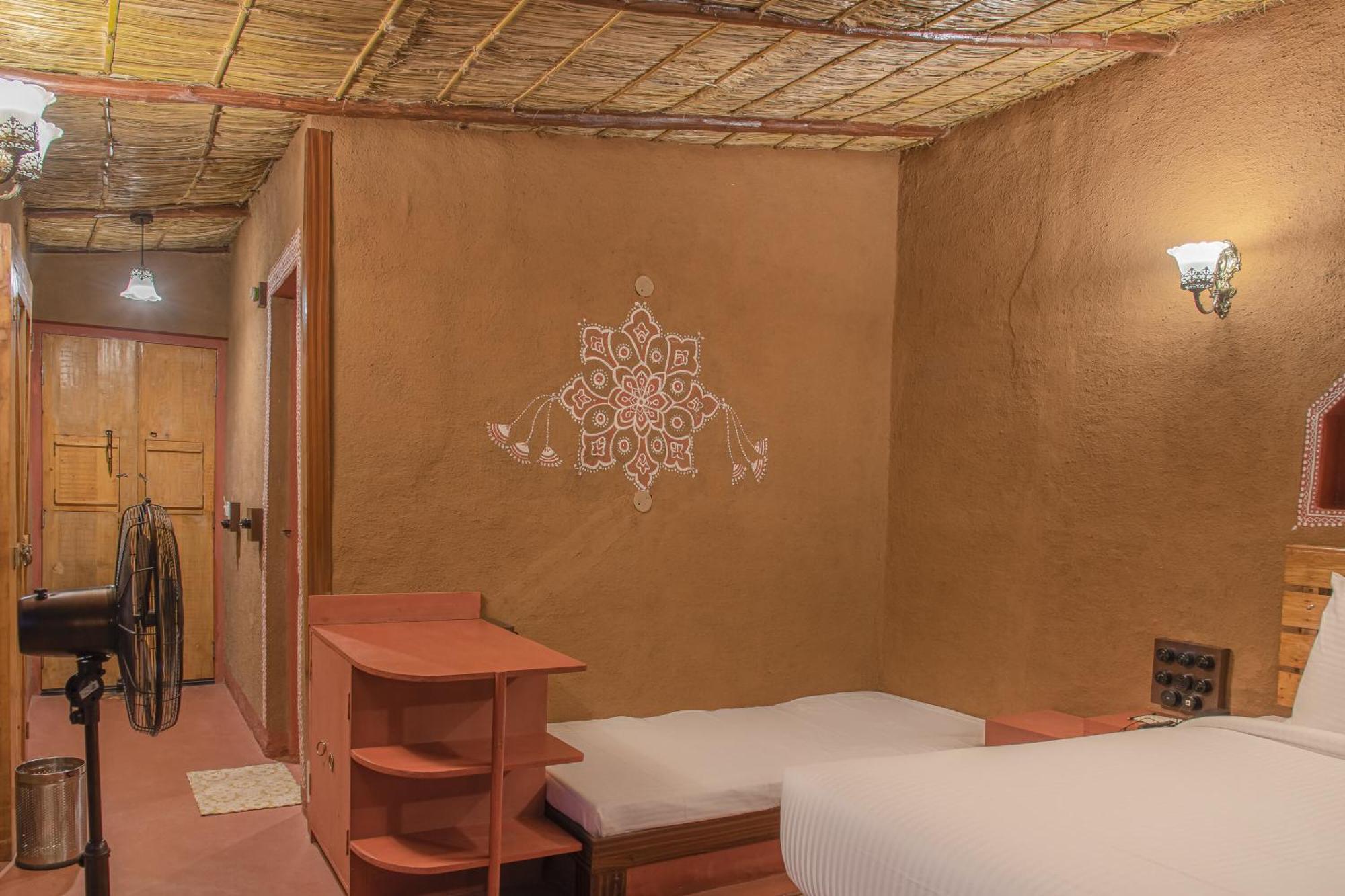 Hotel A Kasauli Ggaon By Echor Extérieur photo